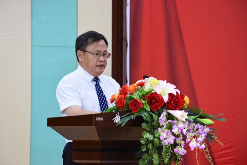 公司举行2018届毕业典礼暨学位授予仪式 公司举行2018届毕业典礼暨学位授予仪式